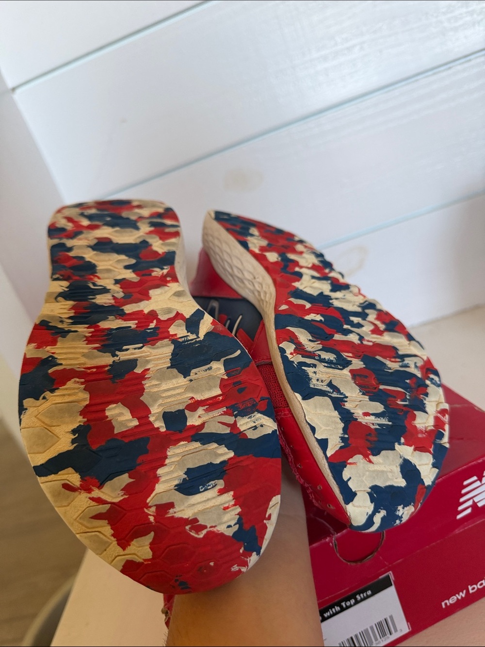 New Balance Shoes/FREE - Picture 4 of 6